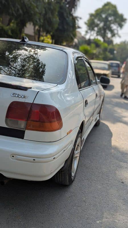 Honda Civic VTi 1997 3