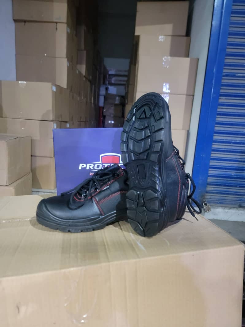 SAFETY SHOES 8