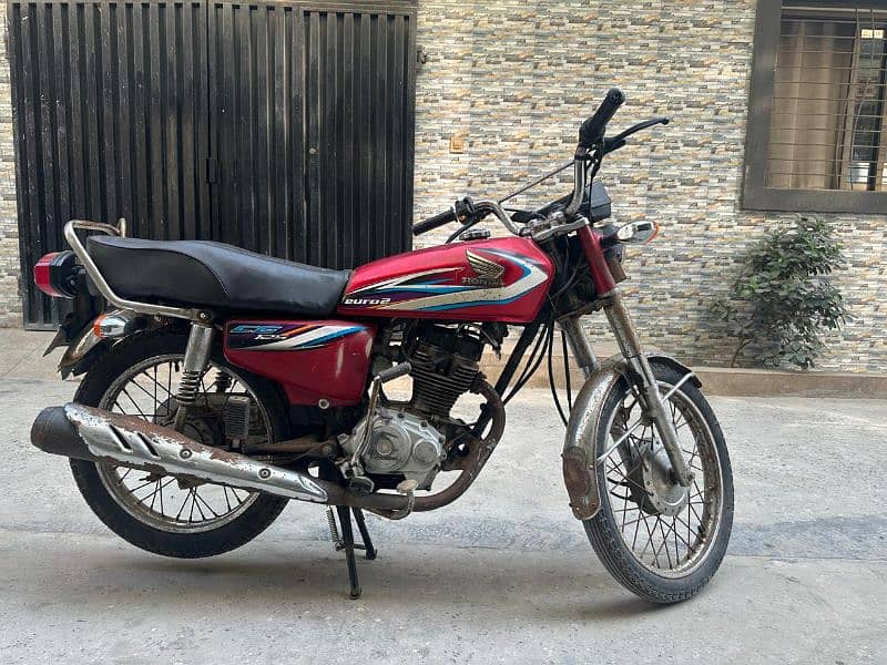 Honda CG125, Urgent sale, Flexible price, Registration Lahore, 1