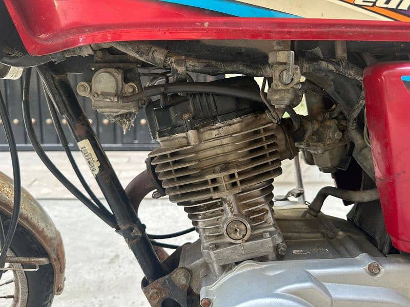 Honda CG125, Urgent sale, Flexible price, Registration Lahore, 4