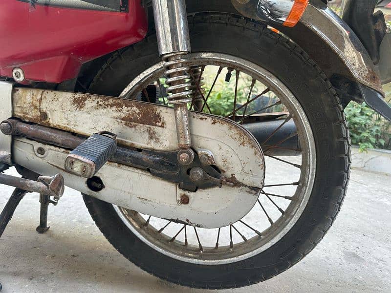 Honda CG125, Urgent sale, Flexible price, Registration Lahore, 5