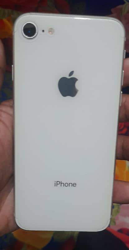 iphone 8 non pta home button ki stip dalni hai bs all ok 64 gb 5