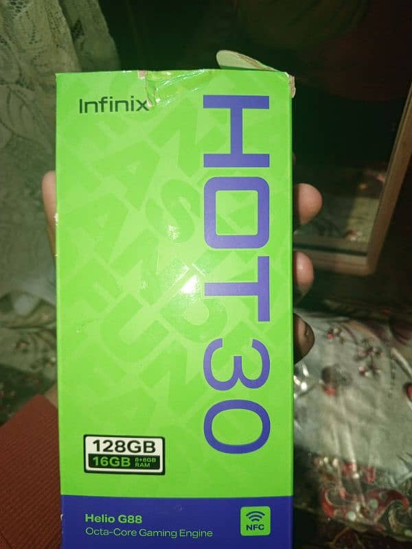 urgent sale phone Infinix hot 30 8+8/128 ha all ok 2