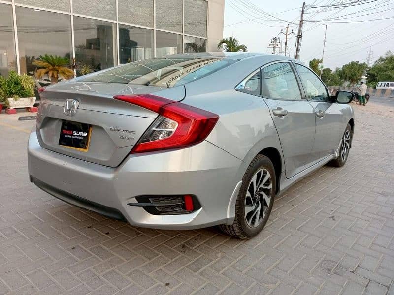 Honda Civic Oriel 2017 6