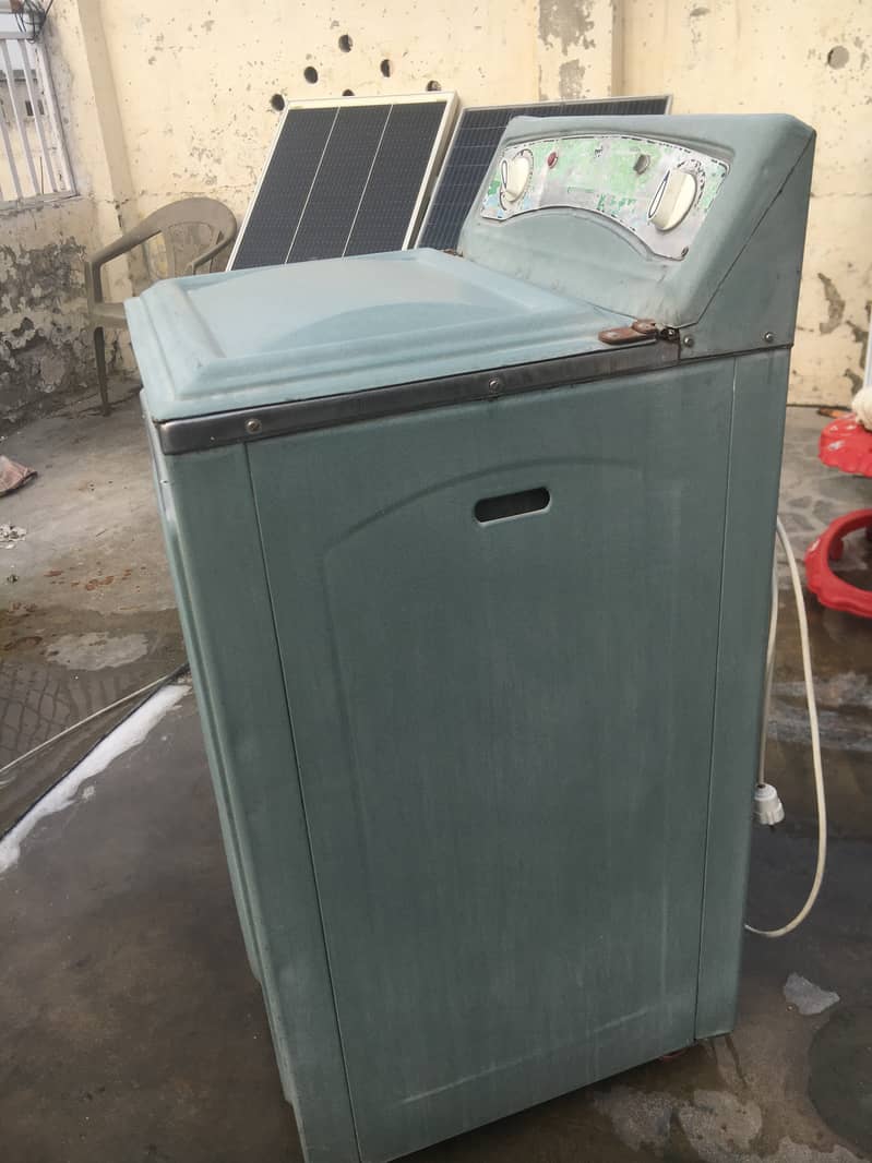 Washing machine for sale in running condition 1