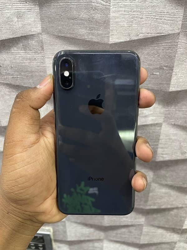 iphone xs -non pta factory unlock-256 GB 0