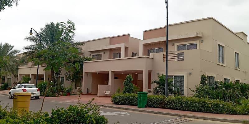 3Bed DDL 200sq yd Villa FOR SALE. All amenities nearby including Parks, Mosques and Gallery 3