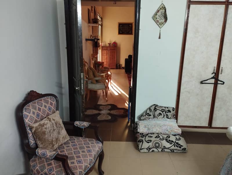 12 Marla House For Sale In Johar Town Block E Near To Allah Hu Chowk (Original Picture) Tile Flooring Double Kitchen Double Unit Hot Location Main Apporced 7