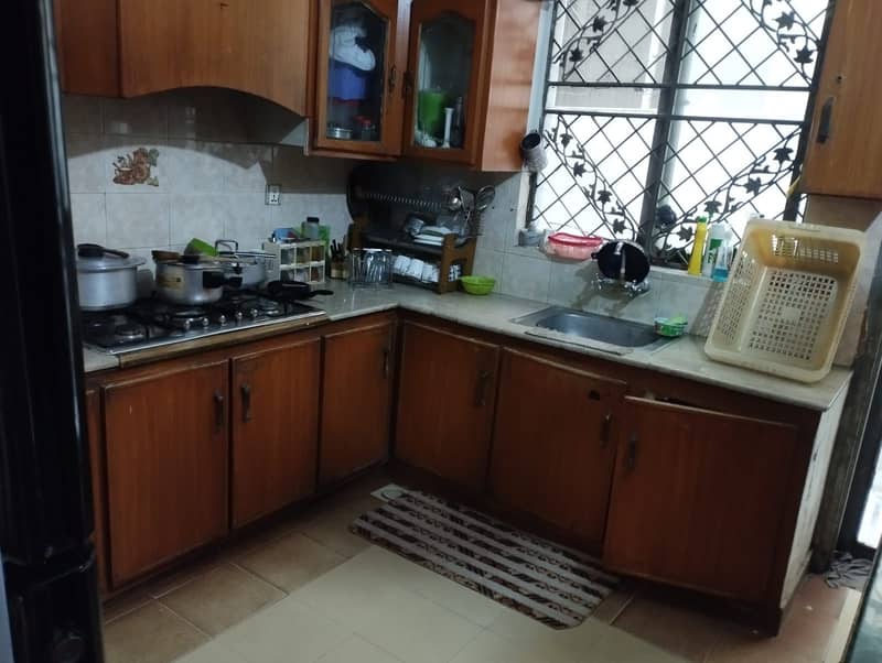 12 Marla House For Sale In Johar Town Block E Near To Allah Hu Chowk (Original Picture) Tile Flooring Double Kitchen Double Unit Hot Location Main Apporced 10