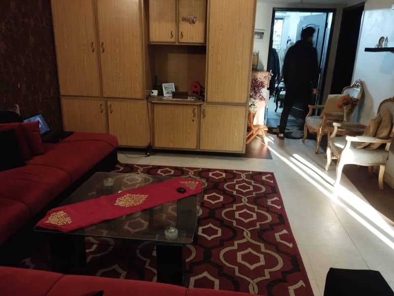 12 Marla House For Sale In Johar Town Block E Near To Allah Hu Chowk (Original Picture) Tile Flooring Double Kitchen Double Unit Hot Location Main Apporced 12