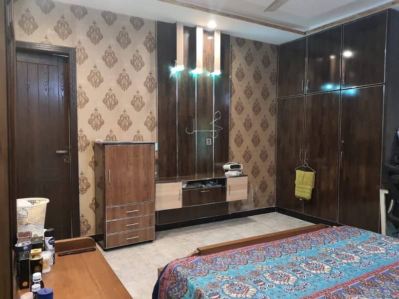 12 Marla House For Sale In Johar Town Block E Near To Allah Hu Chowk (Original Picture) Tile Flooring Double Kitchen Double Unit Hot Location Main Apporced 21