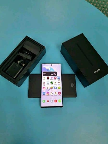 Samsung note 10 plus Mobile 12/256gbContact on WhatsApp 0332/7451/174 1