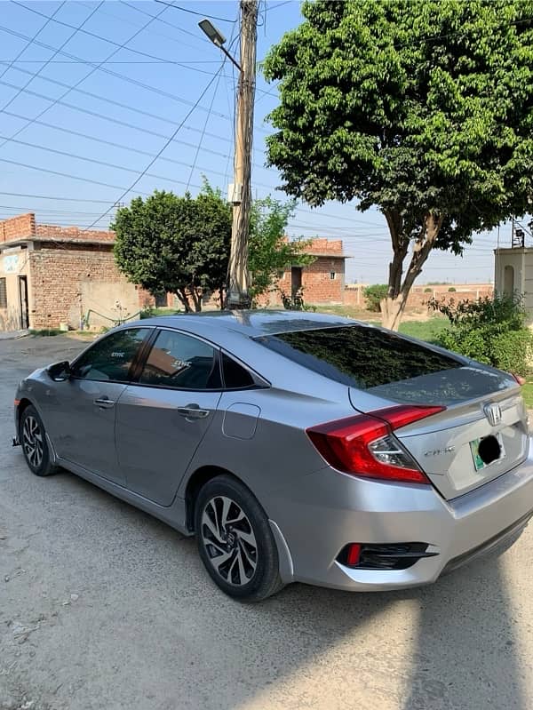 Honda Civic Oriel 2017 6