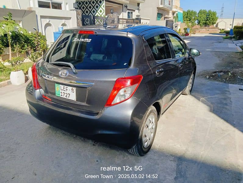 Toyota Vitz 2015 6