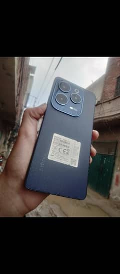 Infinix Hot 40 8/256 with Box  10/9.5