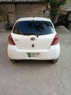 Toyota Vitz 2013