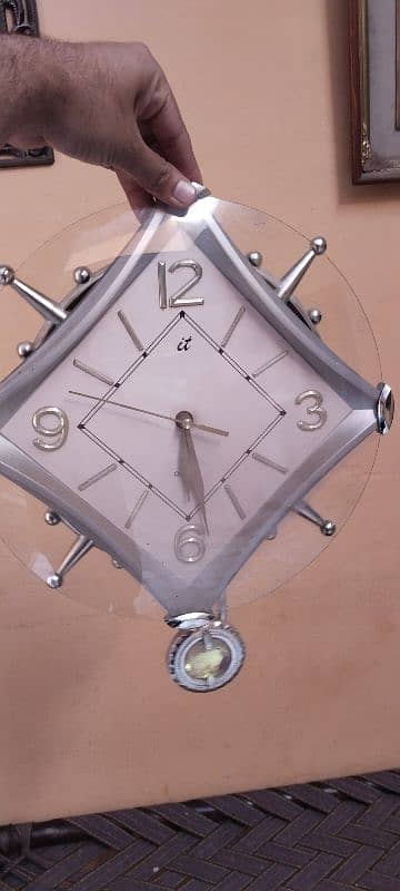 wall clock 1