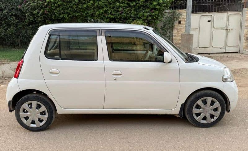 Daihatsu Esse 2007 7