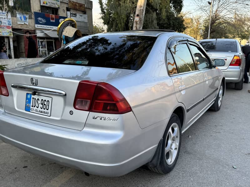 Honda civic 2002 prosmatic sunroof 2