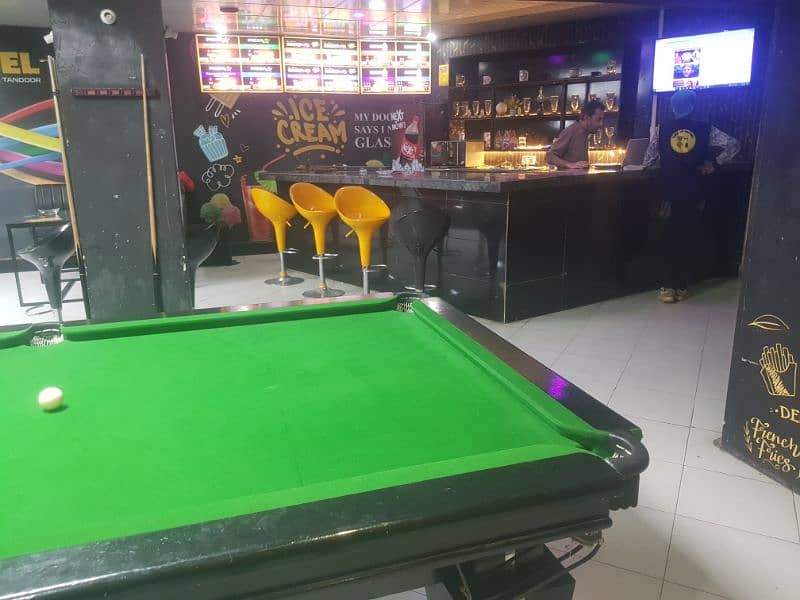 snooker cafe 6