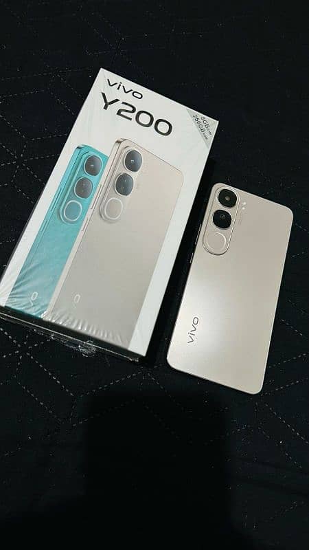 vivo y200 256gb just 5 days used 0