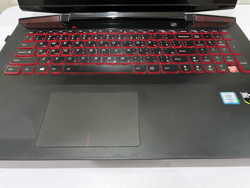 Lenovo y700 15ISK gaming laptop 2