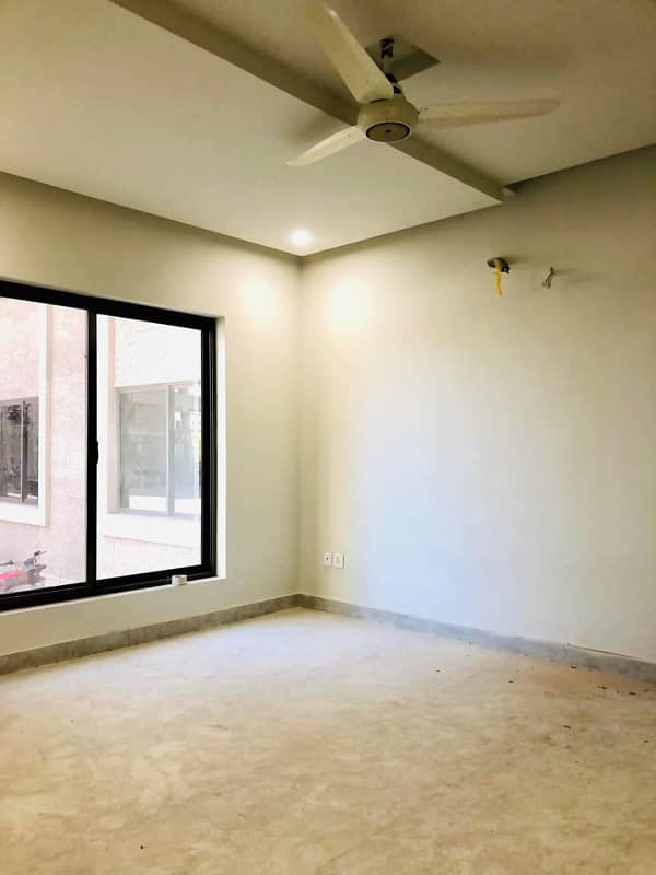 1 Bedroom Apartment for Rent in Zarkon Heights Islamabad 4