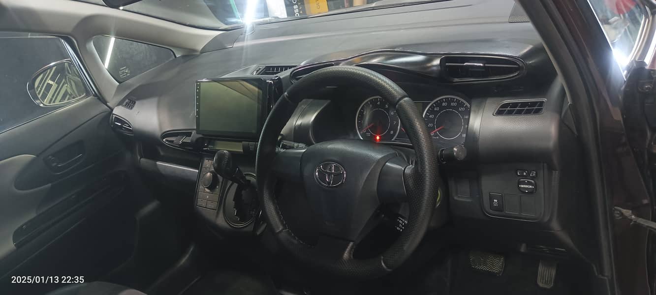 Toyota Wish 2010 xHID Edition 8