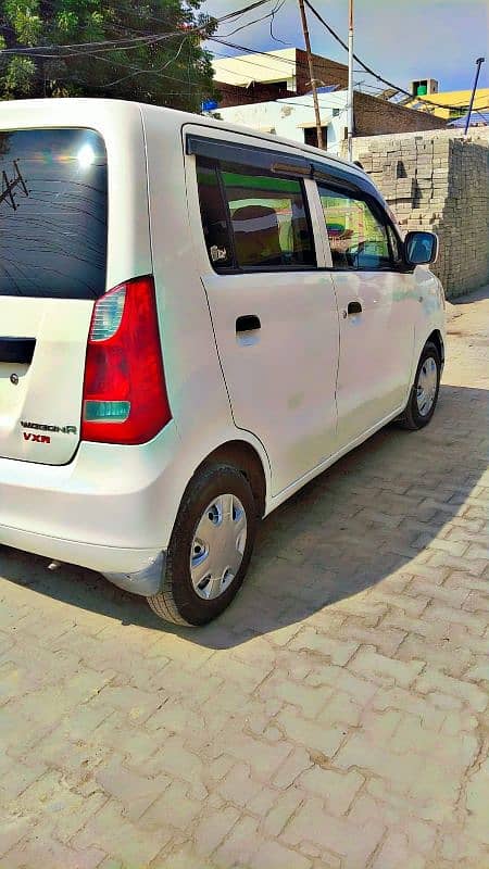 Suzuki Wagon R 2016 3