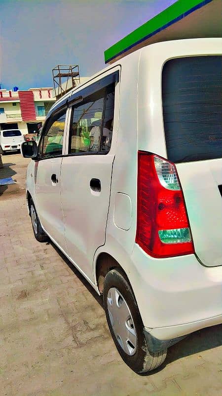 Suzuki Wagon R 2016 4