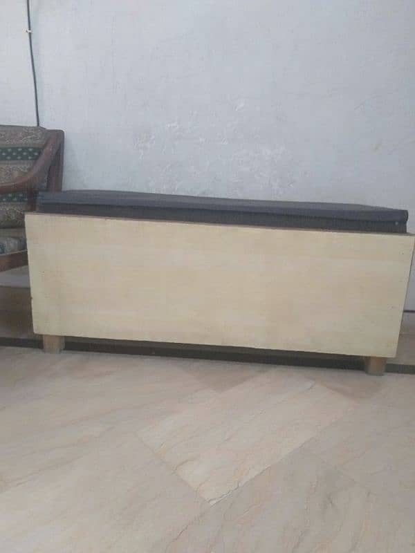 counter for fabrics shop and two bench for sale 7