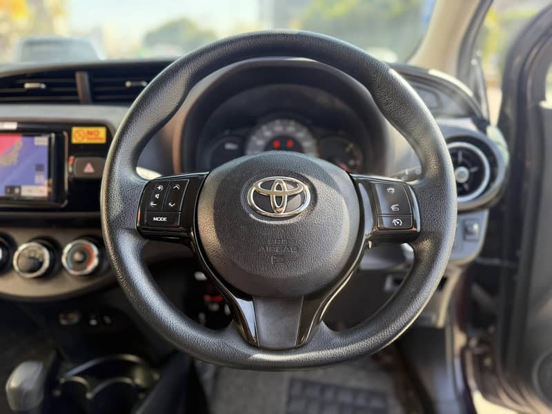 Toyota Vitz 2018 4