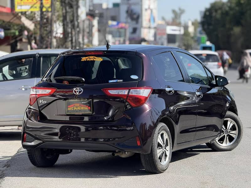 Toyota Vitz 2018 12