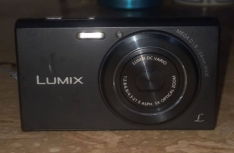 Panasonic dmc fh-10 camera 0