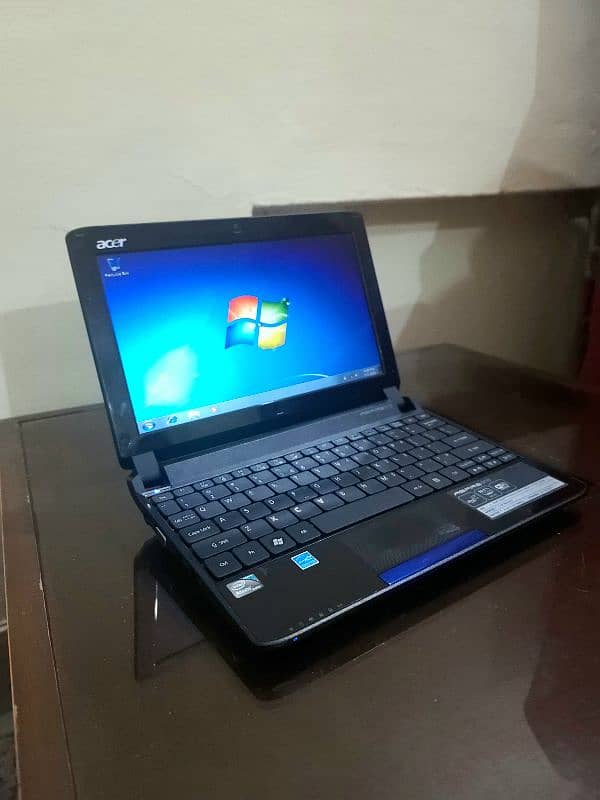 Acer Aspire One 1