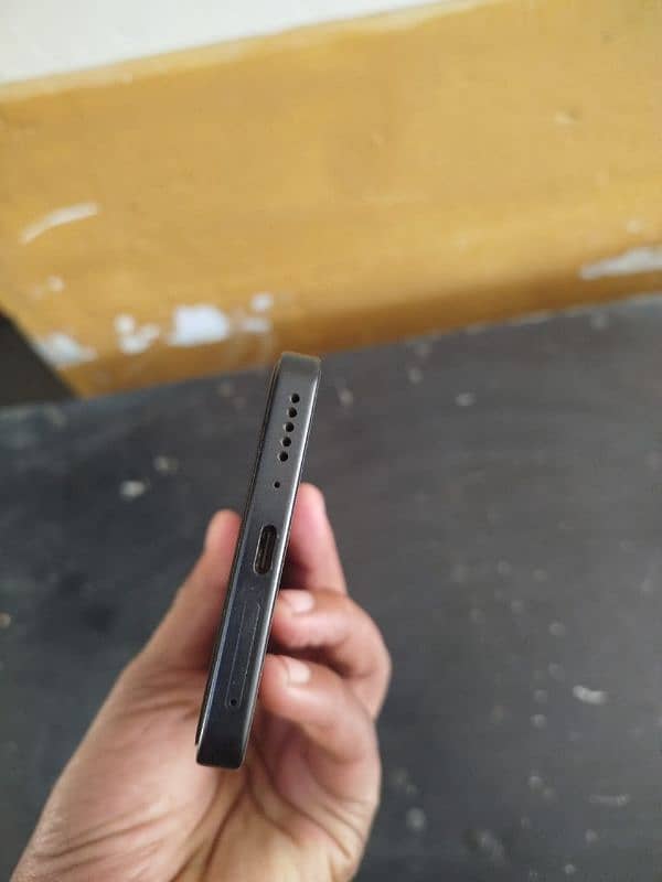 redmi note 13 8gb 256 gb 6 month used 1