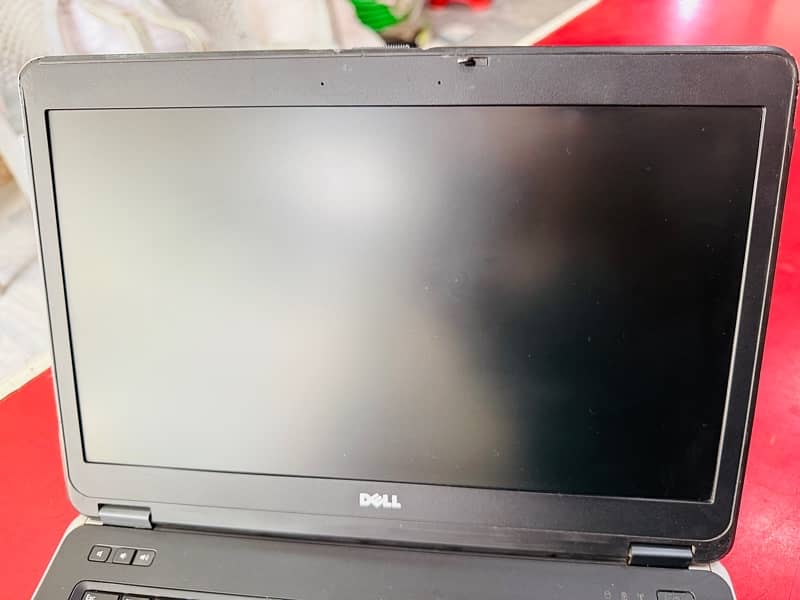 DELL LATITUDE E6440 CORE i5 4th Generation 6