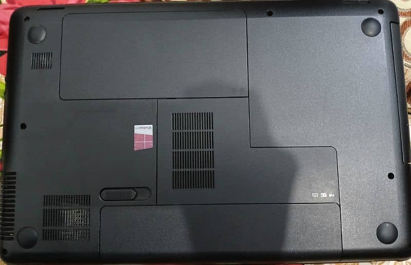 HP 2000 Notebook PC for sale 2