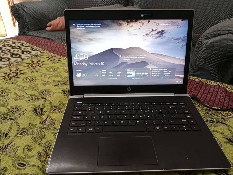 Hp iclorn  i6 generation 8gb/168 Gb 1