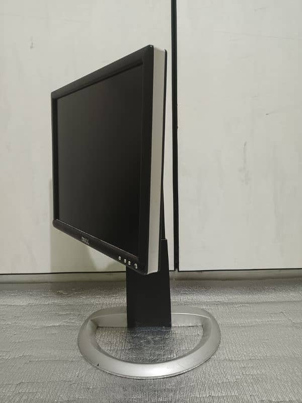 DELL LCD Monitor 2