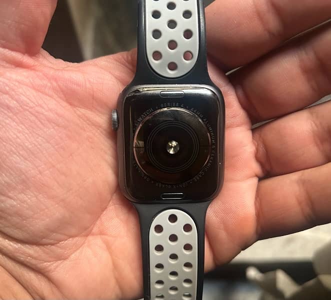 APPLE WATCH SERIES 4 1