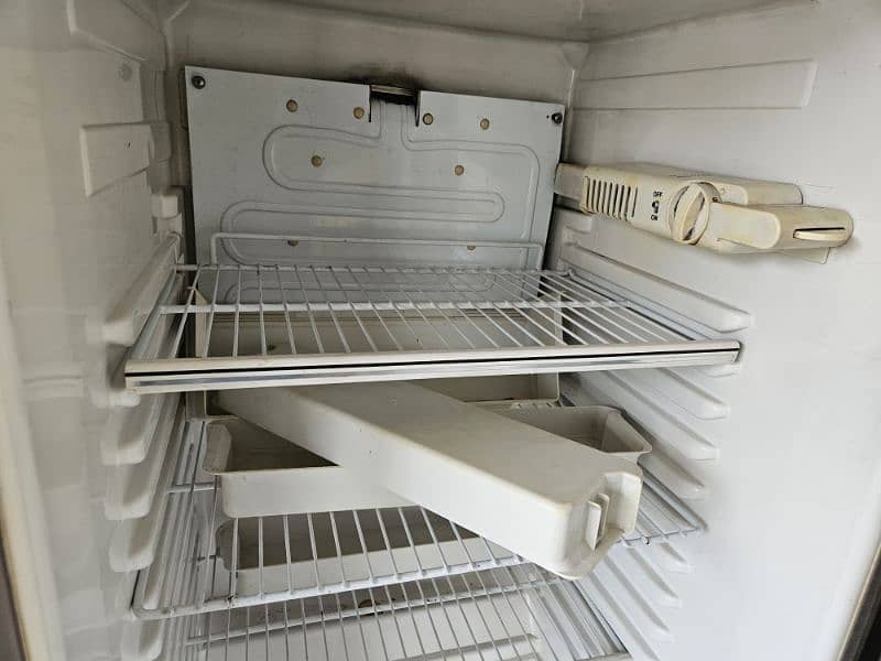 Dawlance Refrigerator 3