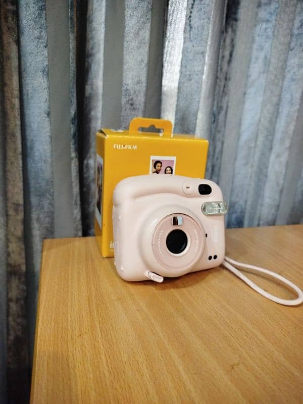 Fujifilm Instax Mini 11 | Polaroid camera 5