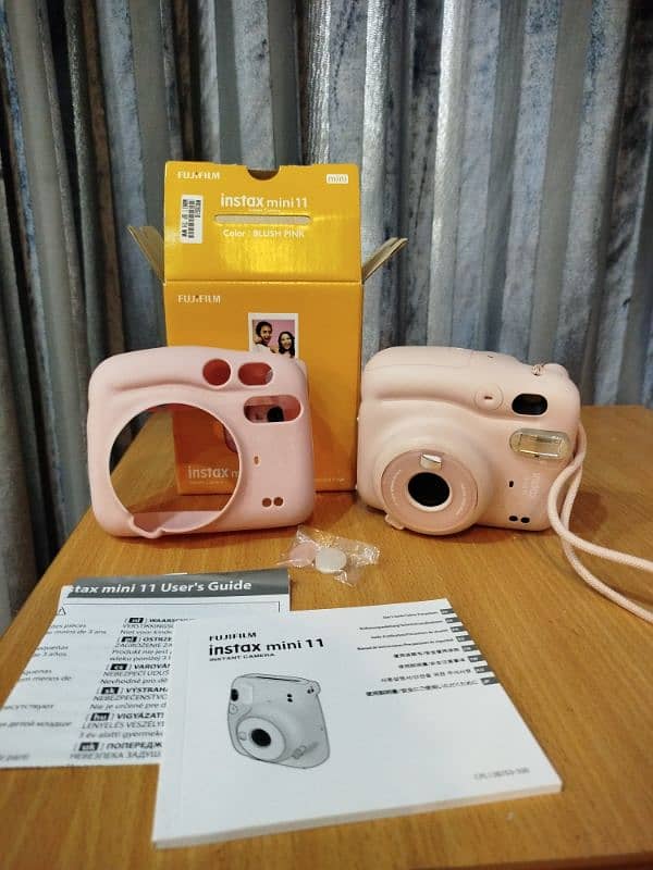 Fujifilm Instax Mini 11 | Polaroid camera 12