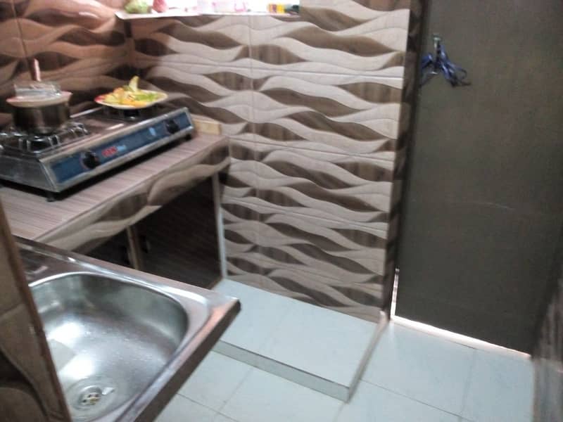 Single Room Flat for Sale in Model Town Lahore with bijli pani gas Demand 2600000 6