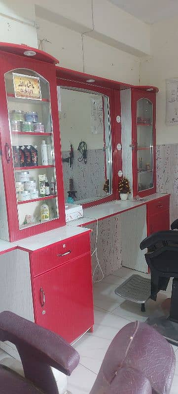 beauty salon for urgent sale 11