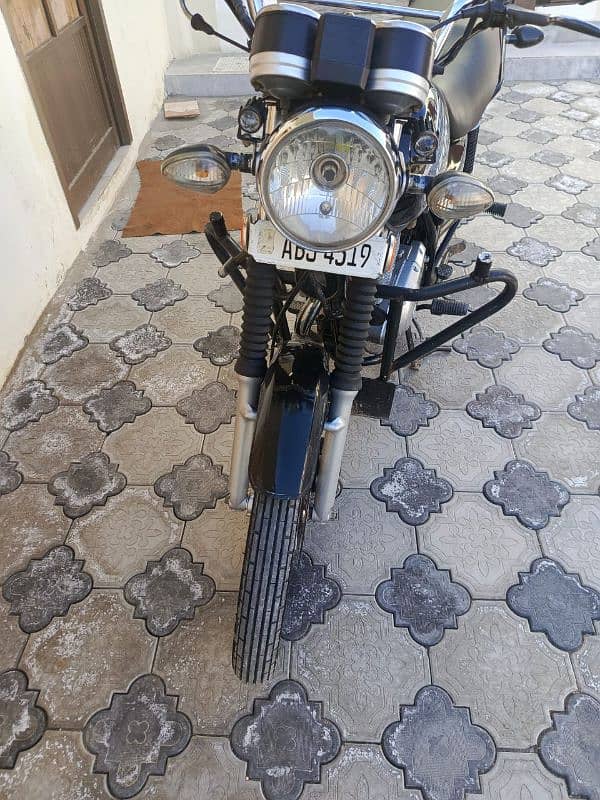 Suzuki GS 150 SE mint comdition 1