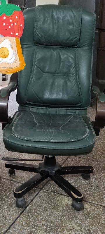 Executive office chair 0