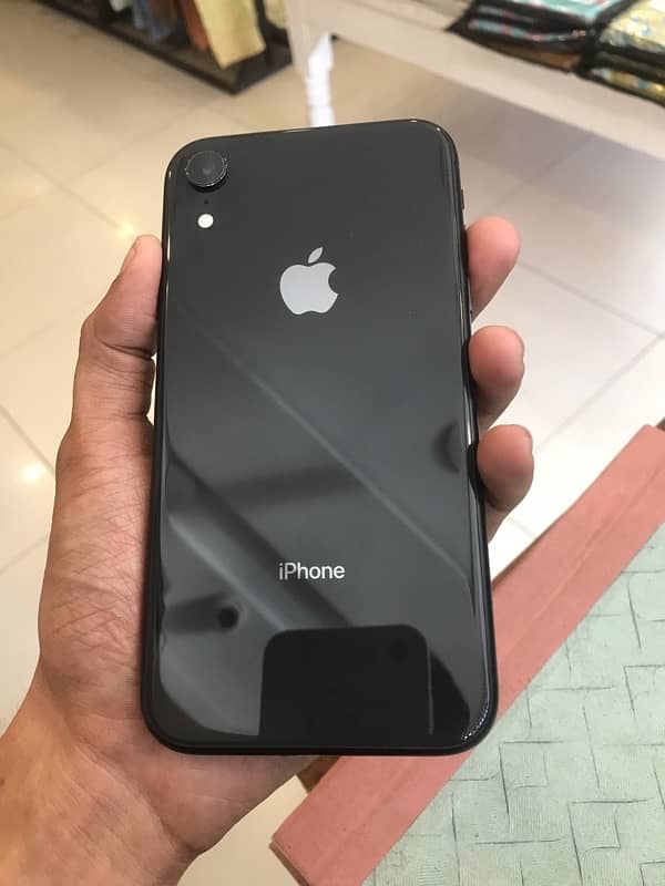 IPhone XR (64) gb ( Non PTA ) 0