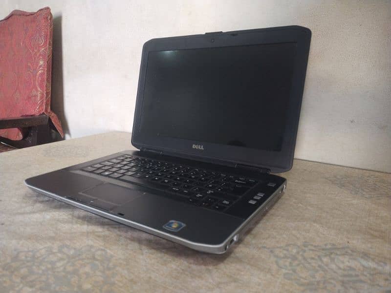 dell latitude i5 3rd generation 4/250 2